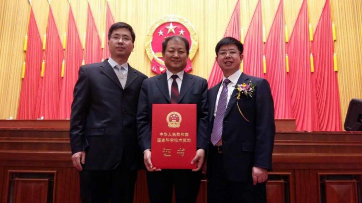 LAMP®技术研究成果再获国家科学技术奖
