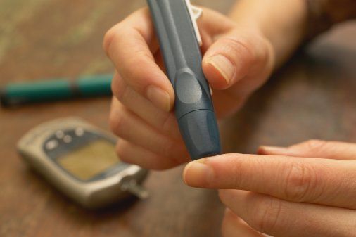 科学家们发明了一种能更精确测量血糖的技术