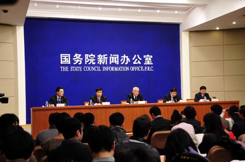 国务院：推进检测认证机构与政府脱钩