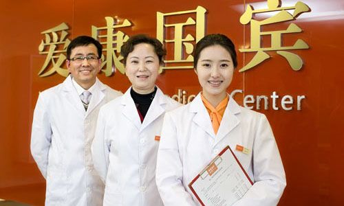 美年大健康想合体爱康国宾，我们不妨先来看看各自的家底
