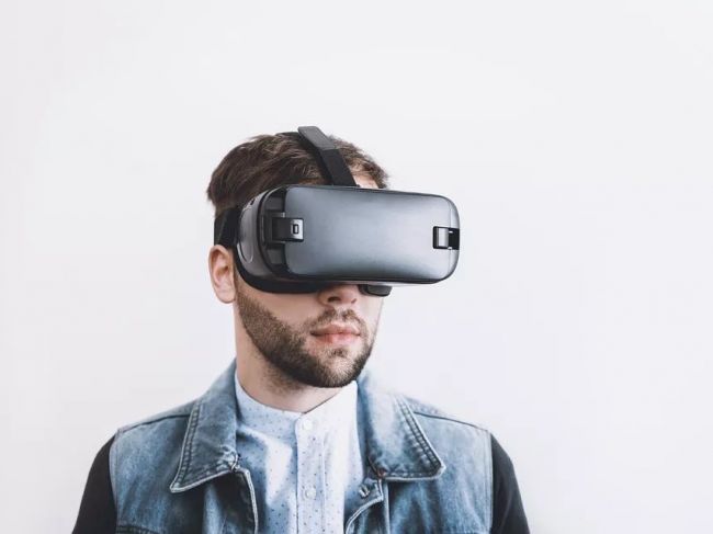 Brain：VR识别早期阿尔茨海默症胜过“金标准”，准确率约为90%
