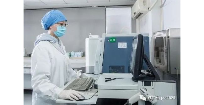 HIV核酸检测：定性与定量检测方法及程序的区别