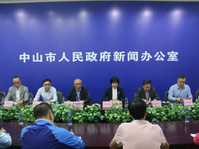 全国首家核酸城市检测基地；滨城大筛超7成第三方承接；两地开启第二次筛查……